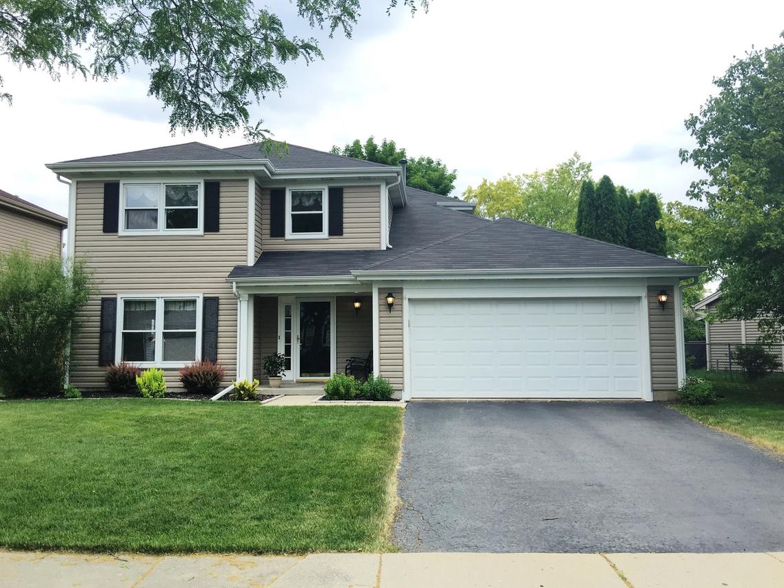 1364 Fountain Green Dr., Crystal Lake, IL 60014