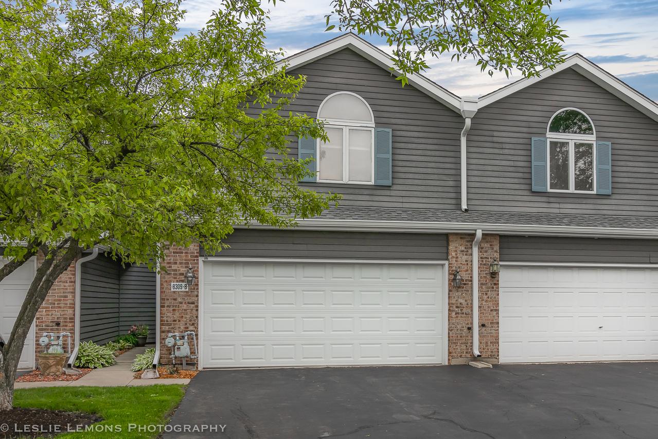 8309 Highpoint Cir., Darien, IL 60561