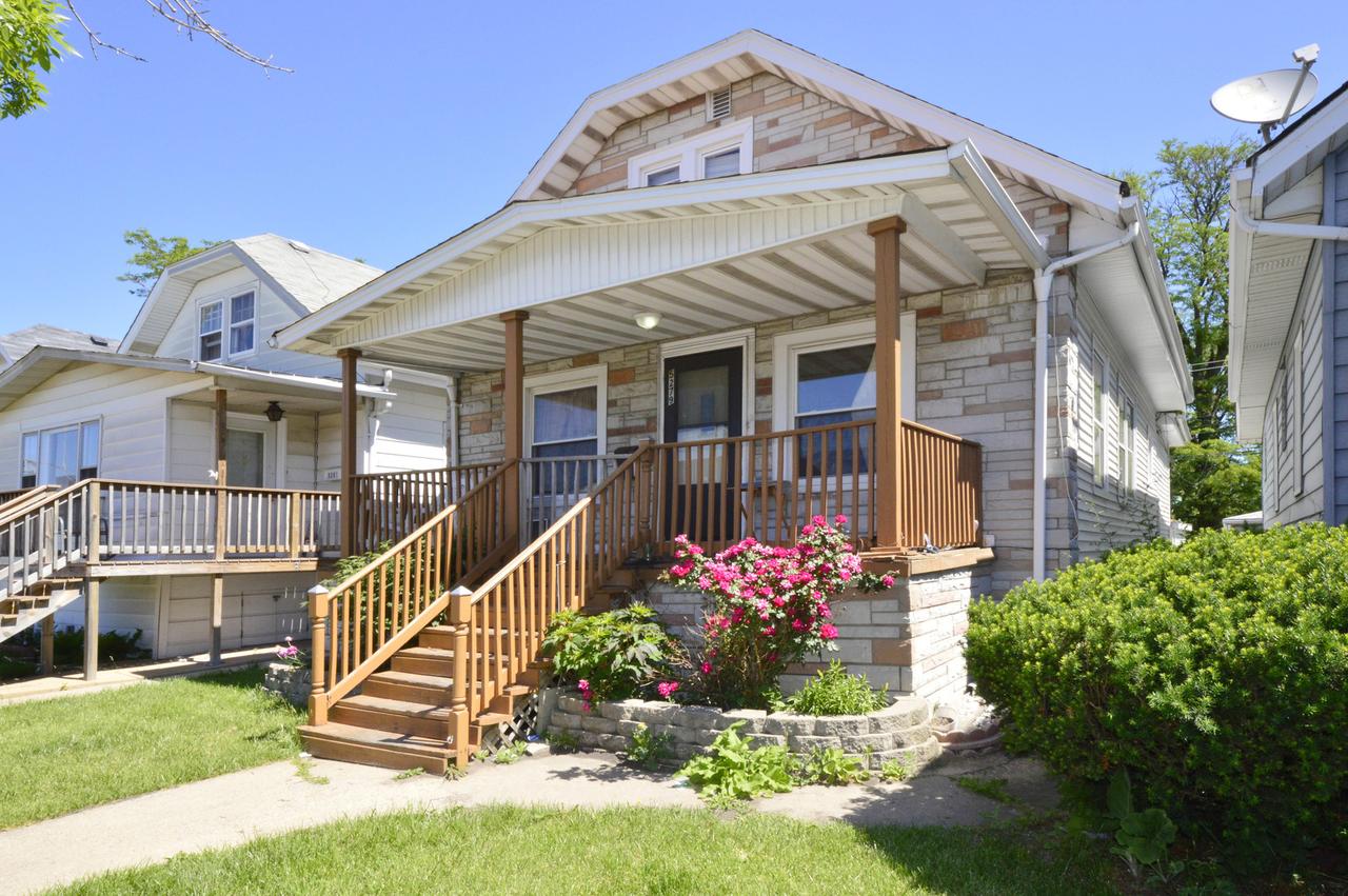 5279 N Northwest Hwy., Chicago, IL 60630