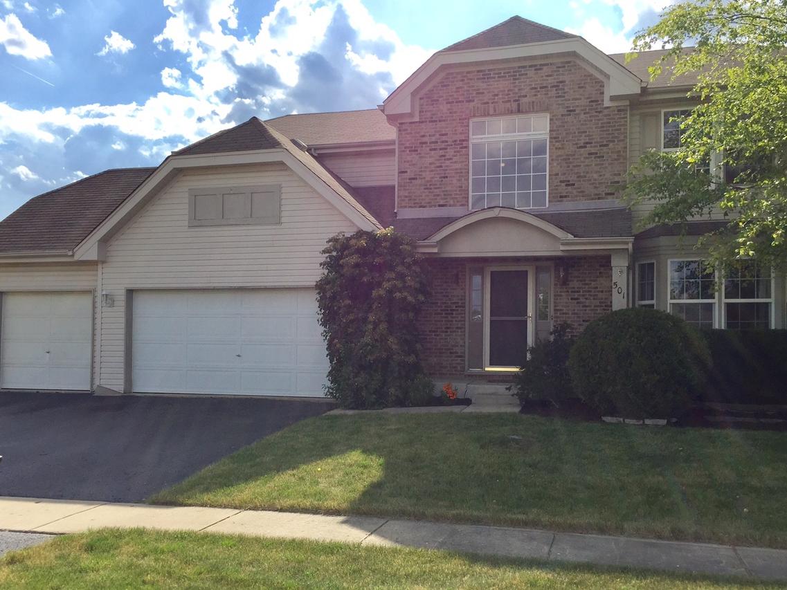 501 Half Moon Ct., Oswego, IL 60543