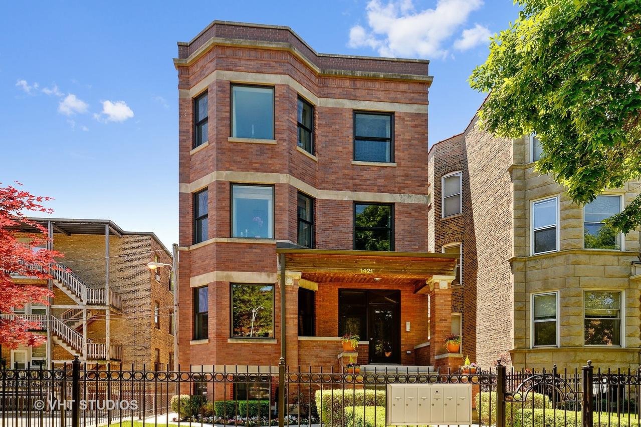 1421 W Carmen Ave. #2N, Chicago, IL 60640