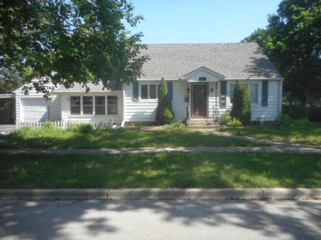 1001 Center St., Geneva, IL 60134
