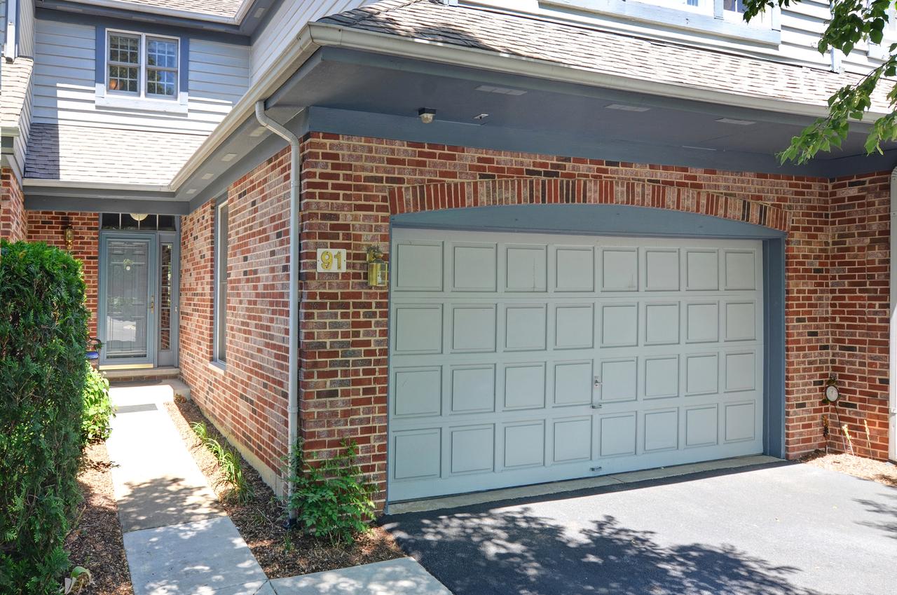 91 Trent Ct., Burr Ridge, IL 60527