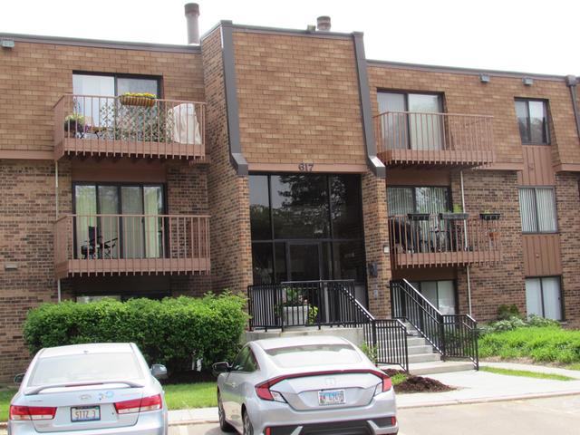 617 Limerick Ln. #3B, Schaumburg, IL 60193