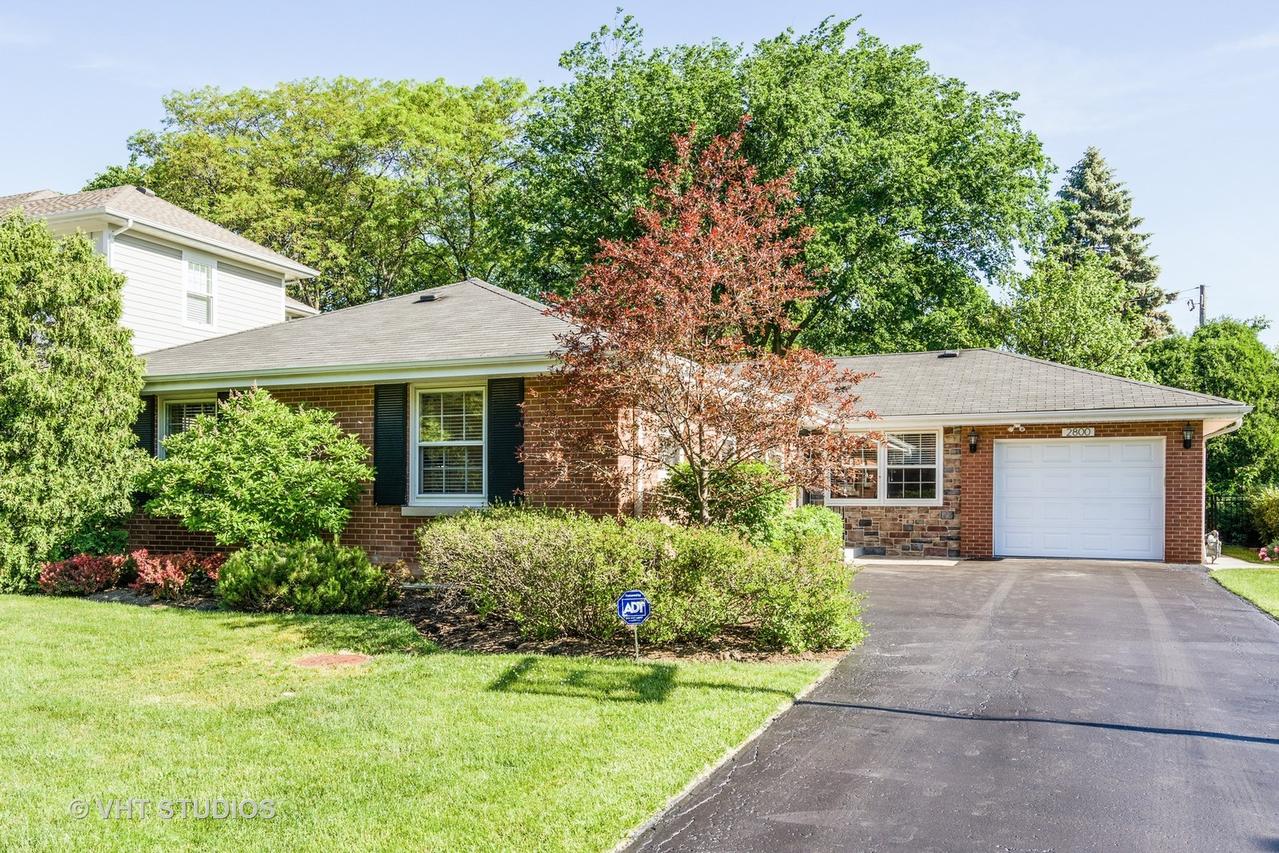 2800 Orchard Ln., Wilmette, IL 60091