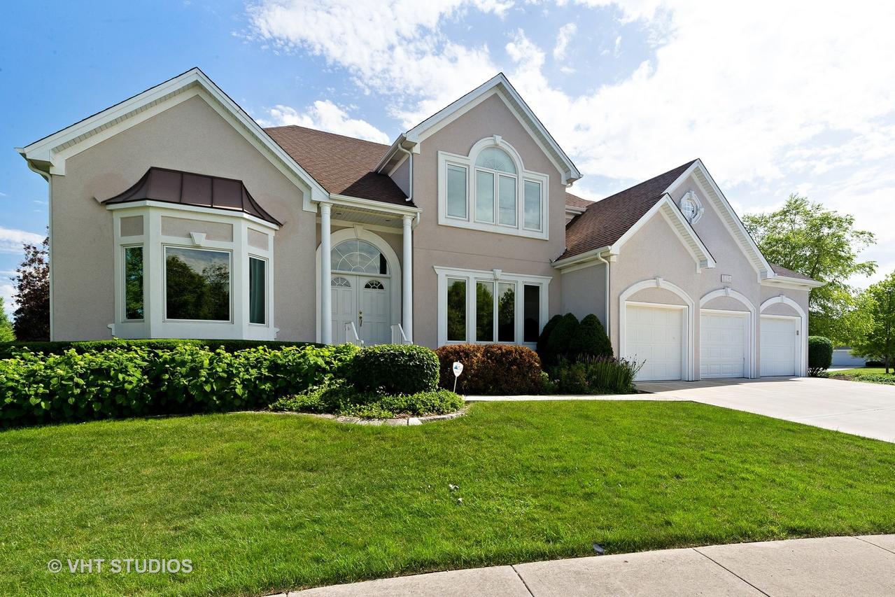 1143 Courtland Pl., Aurora, IL 60502