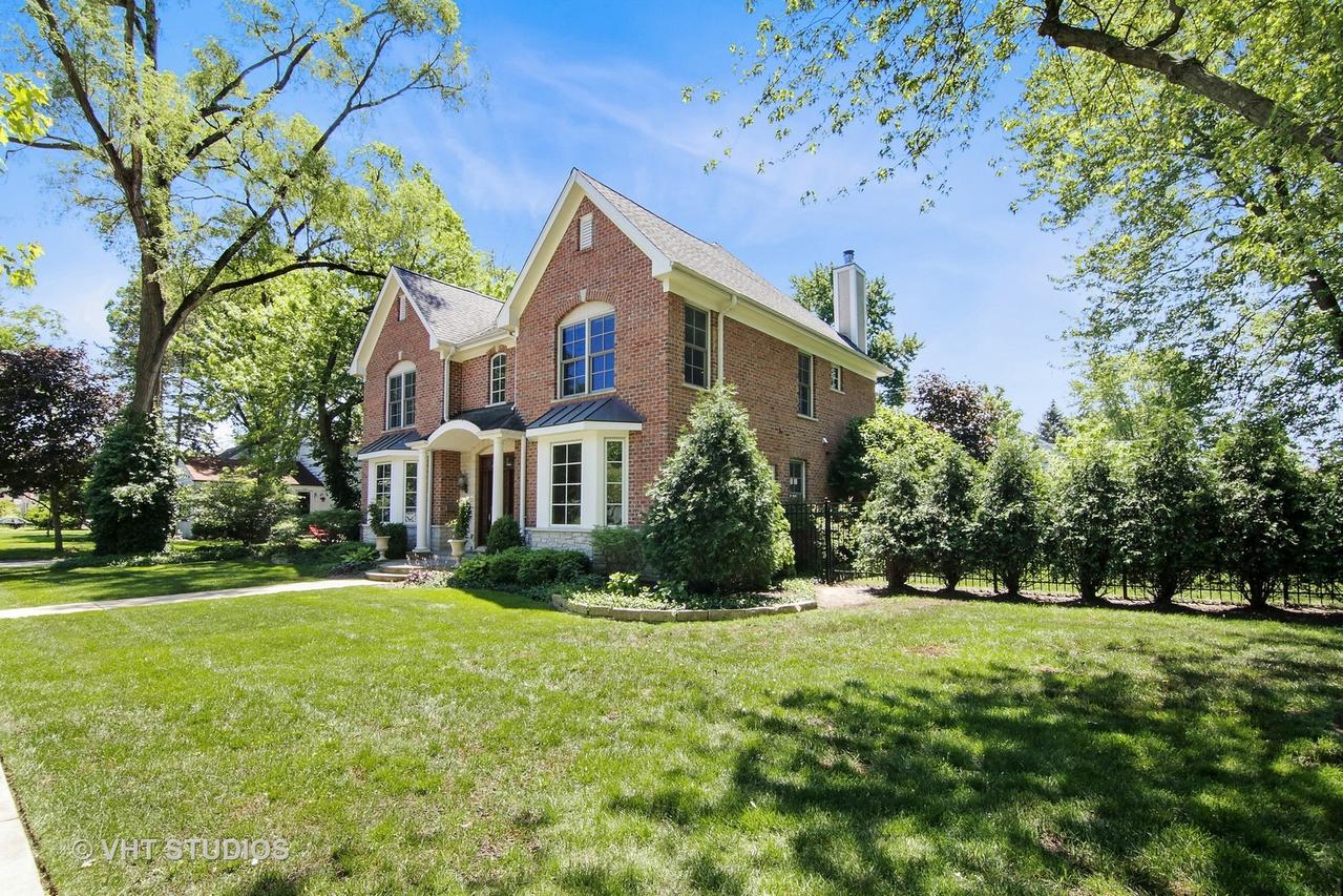2201 Oak Ave., Northbrook, IL 60062