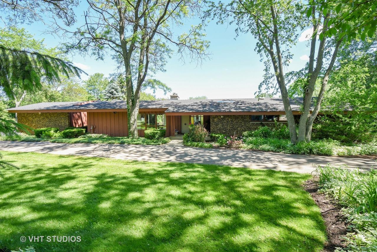 26464 Edgemond Ln., Barrington, IL 60010