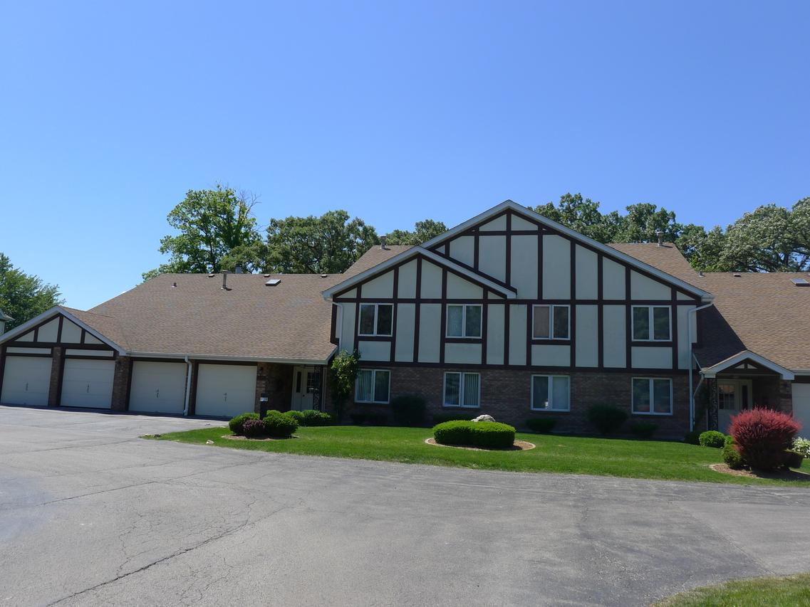 7941 W 107th St. #D, Palos Hills, IL 60465