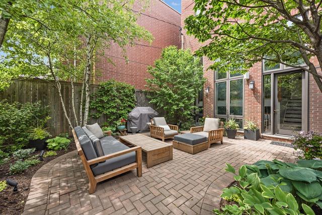 1645 W Wrightwood Ave., Chicago, IL 60614