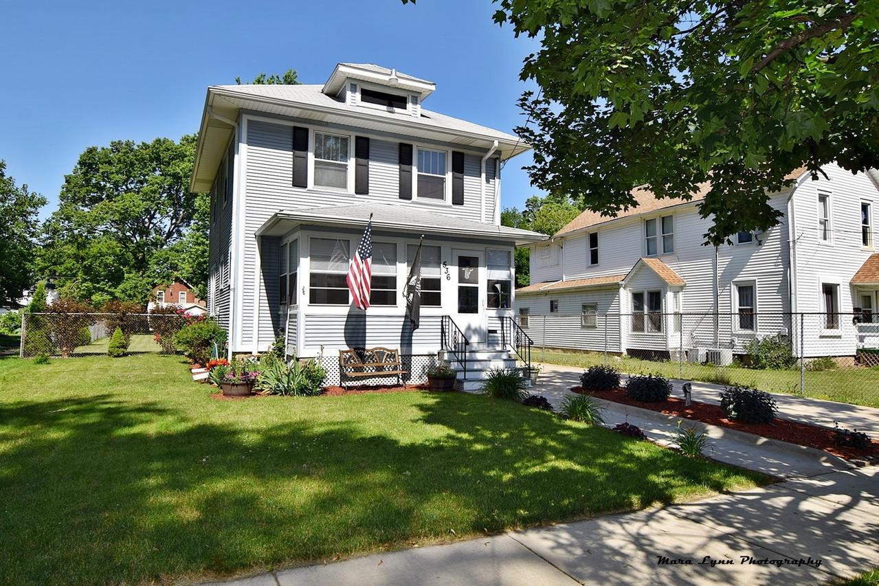 536 Iowa Ave., Aurora, IL 60506