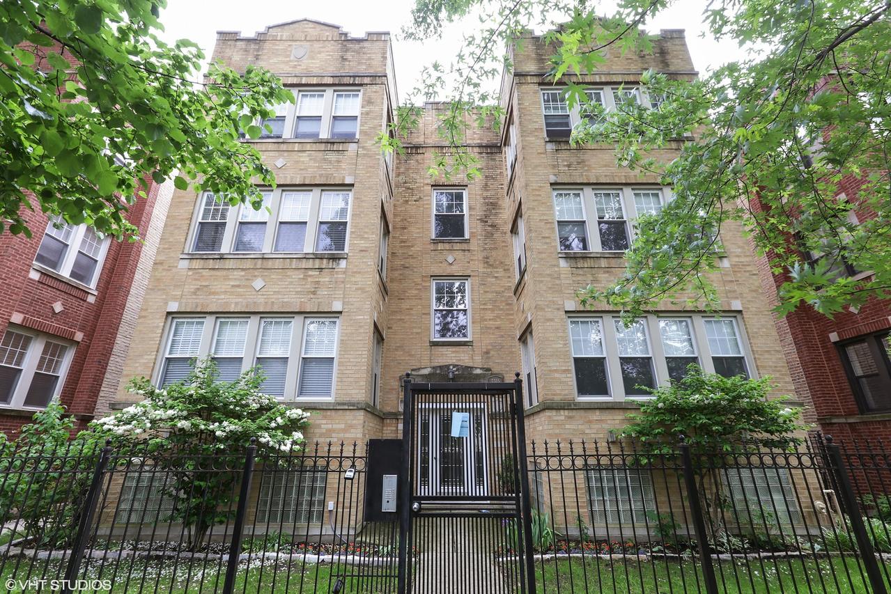 7317 N Honore St. #2N, Chicago, IL 60626