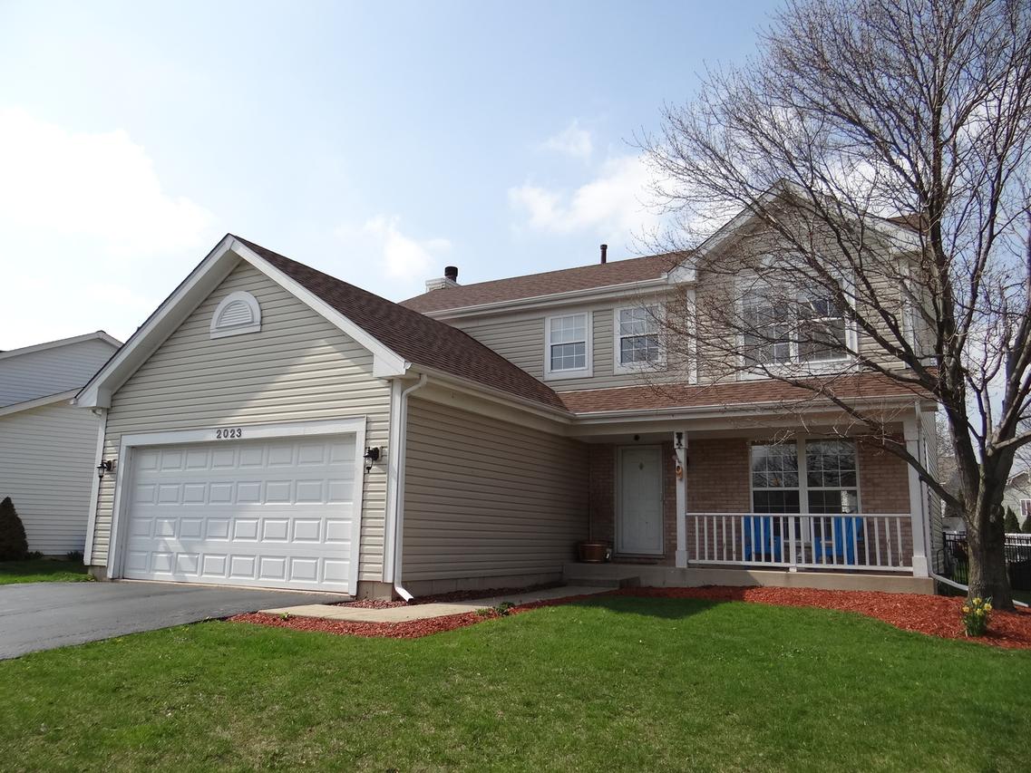 2023 Three Farms Ave., Naperville, IL 60540