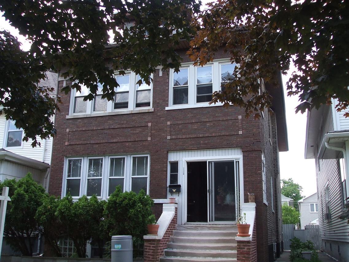 2520 S Austin Blvd., Cicero, IL 60804