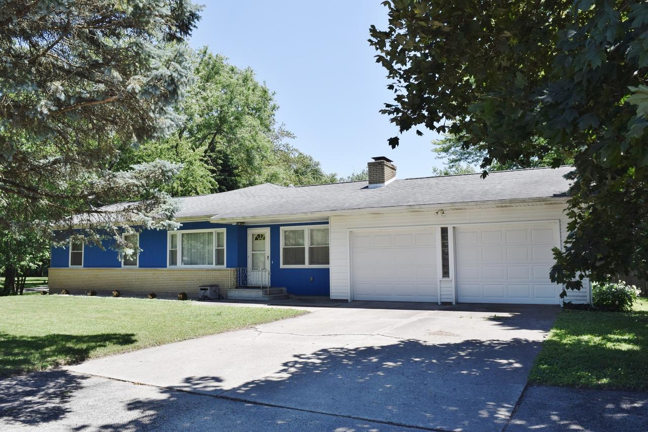 1340 N Main St., Sycamore, IL 60178
