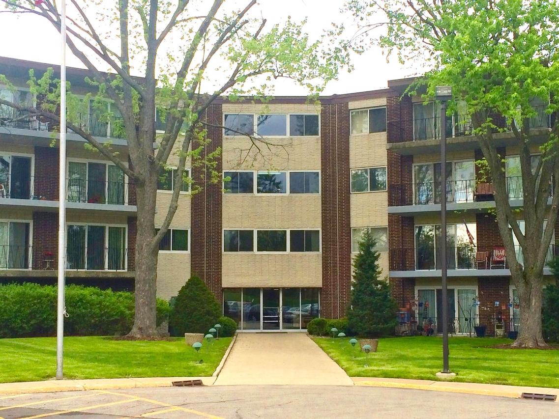 5540 Walnut Ave. #14A, Downers Grove, IL 60515