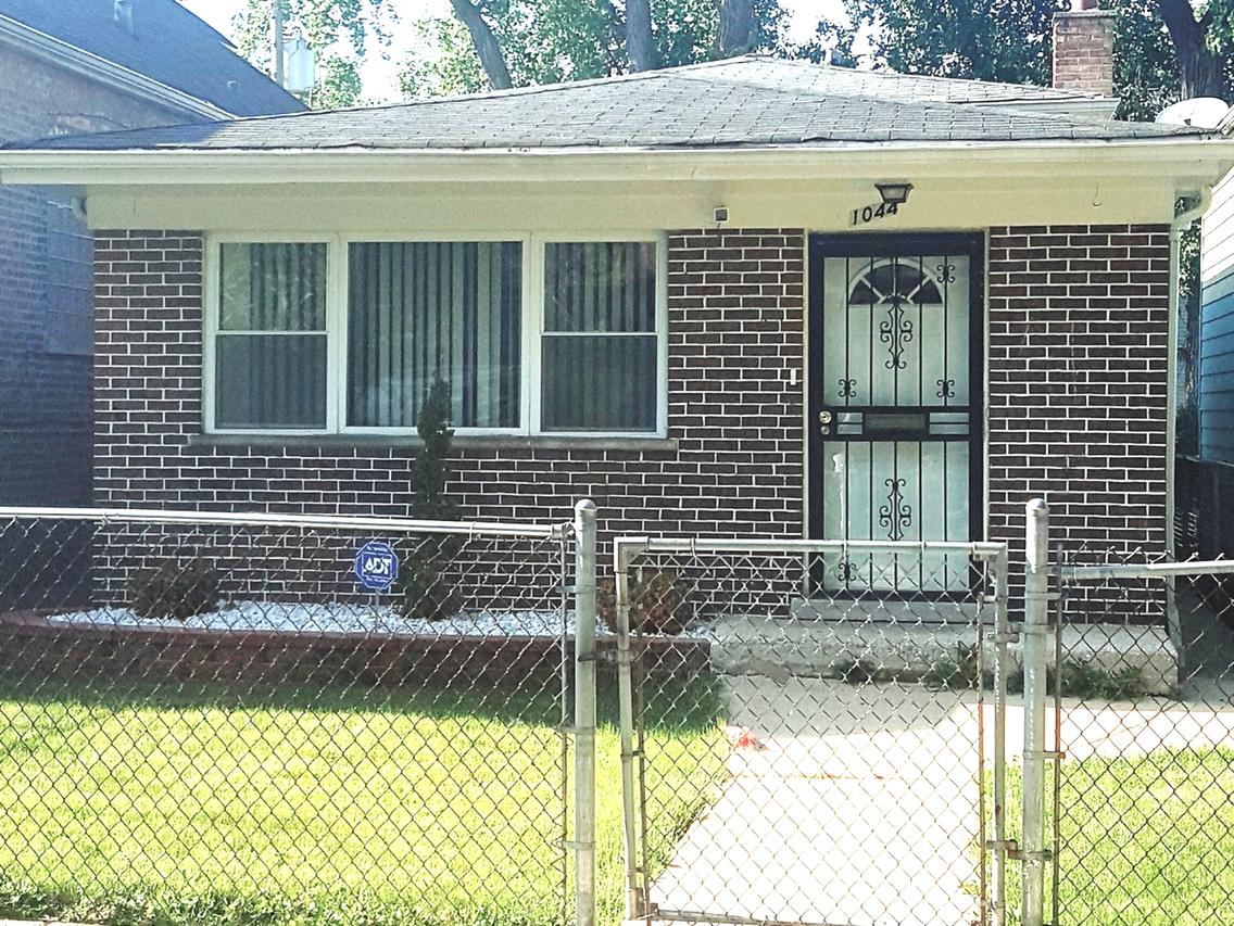 1044 W 104th St., Chicago, IL 60643