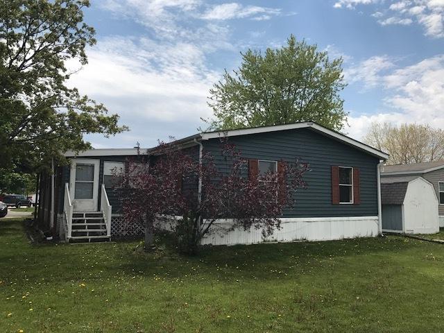 3246 Eric Blvd., Park City, IL 60085