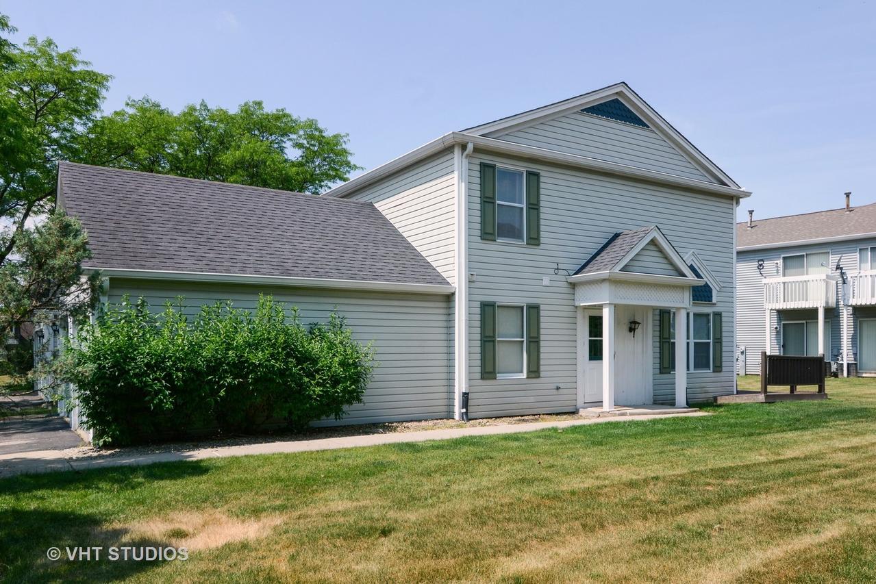 2511 Prairieview Ln., Aurora, IL 60502