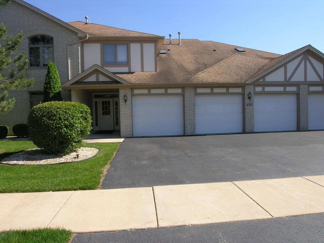 6555 Pine Lake Dr. #1, Tinley Park, IL 60477