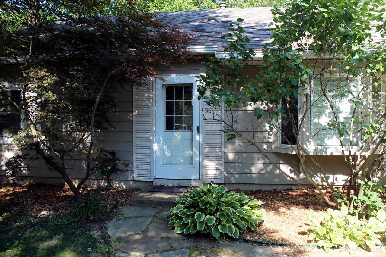 909 Bellepark Dr., Champaign, IL 61821