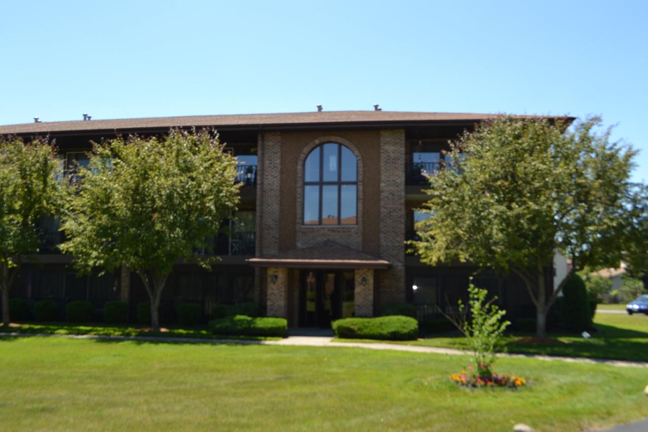 [Address Hidden by Seller], Palos Hills, IL 60465