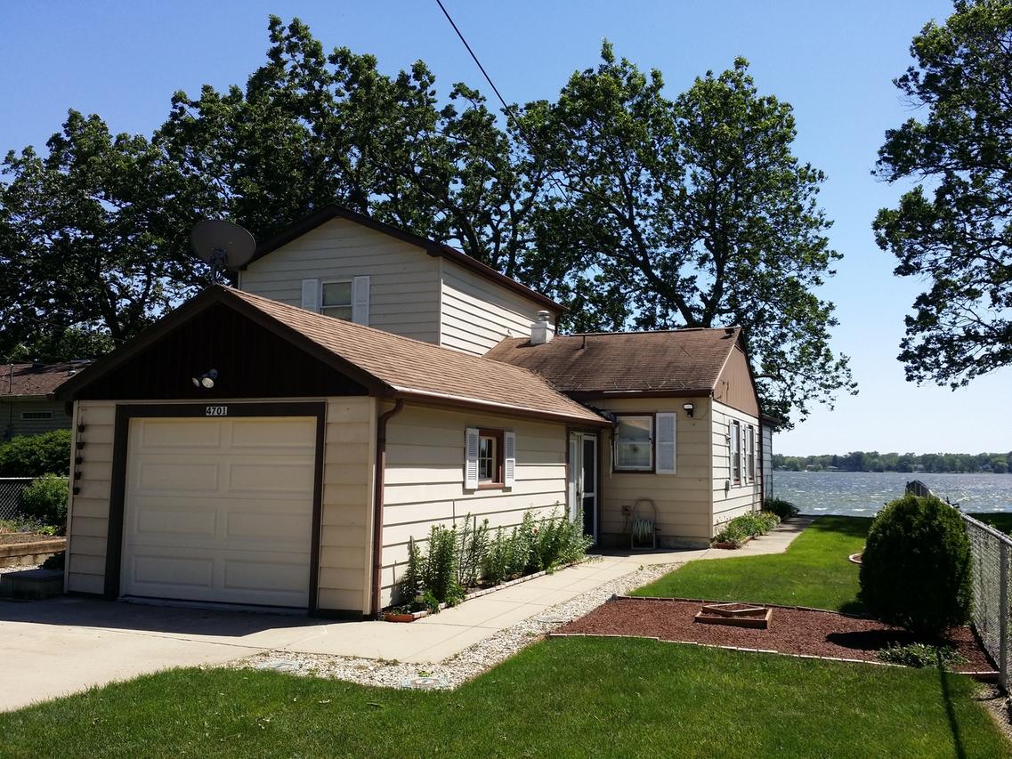 4701 W Lakeshore Dr., Mccullom Lake, IL 60050