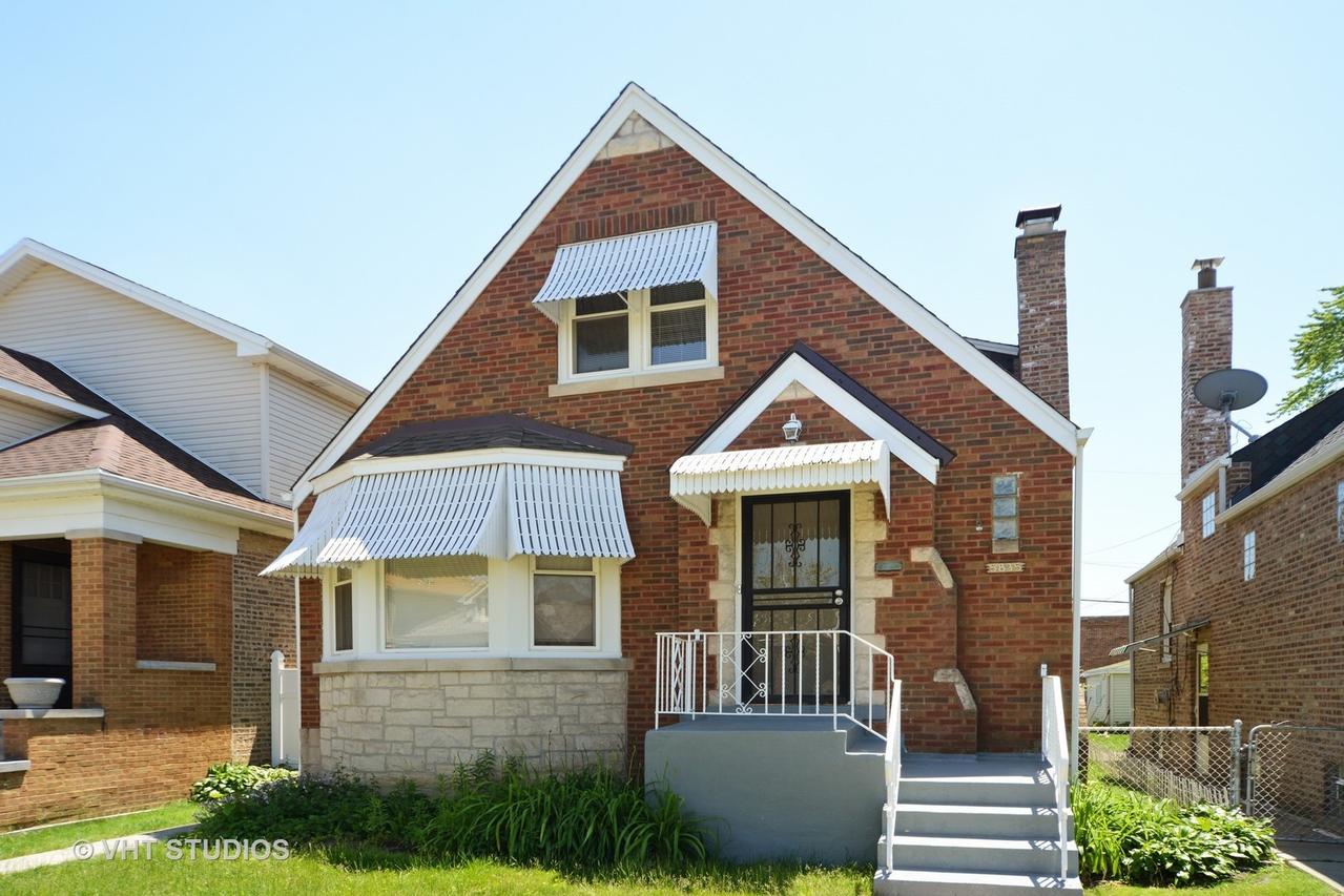 5835 W Melrose St., Chicago, IL 60634