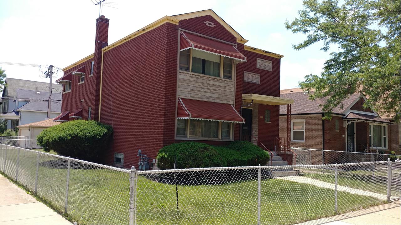 225 E 107th St., Chicago, IL 60628