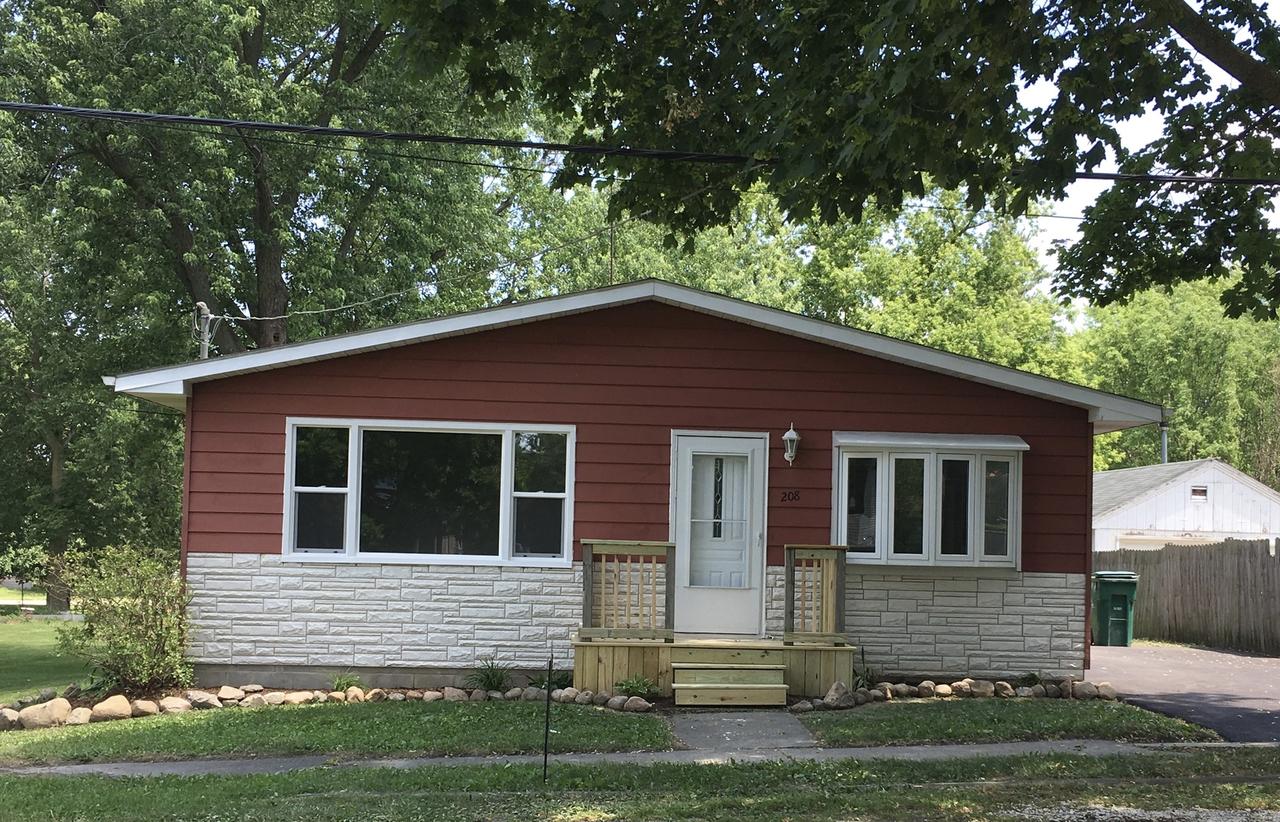208 West St., Kingston, IL 60145