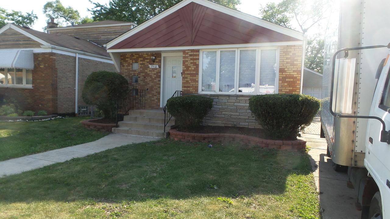 7918 S Kostner Ave., Chicago, IL 60652