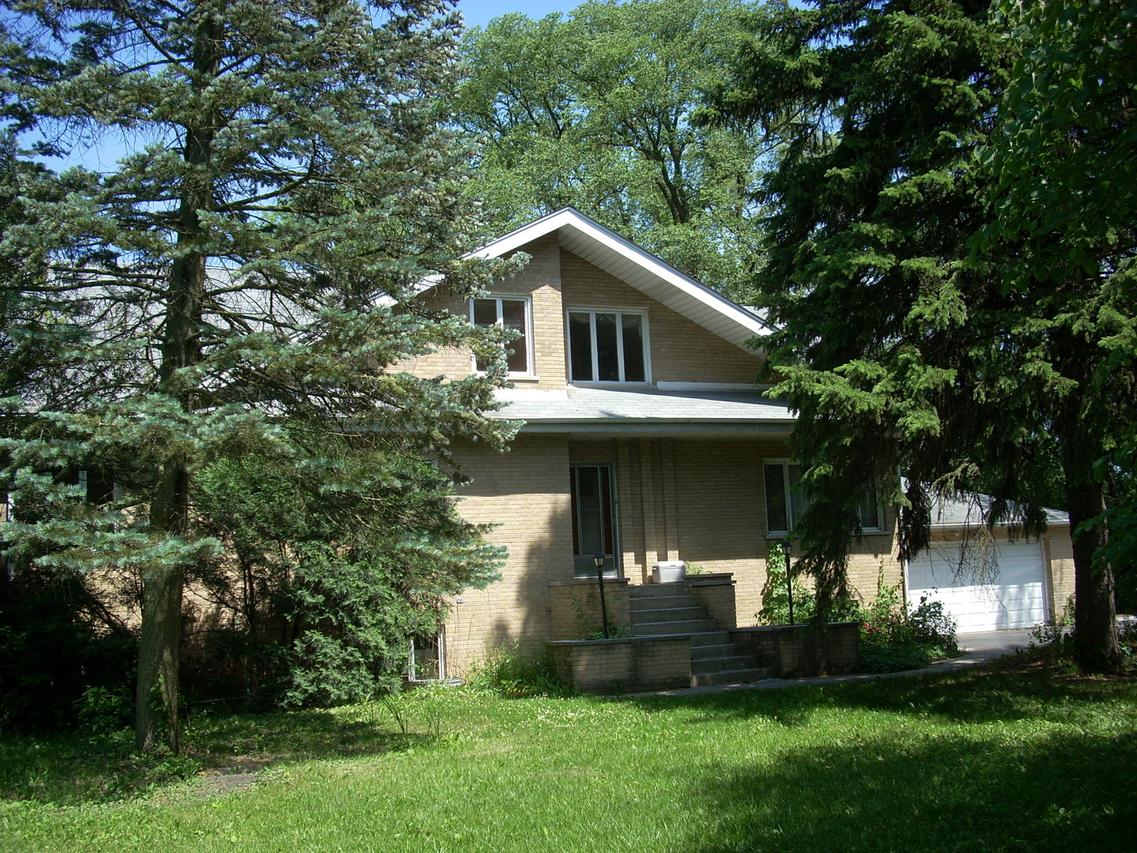 11S549 Carpenter St., Lemont, IL 60439