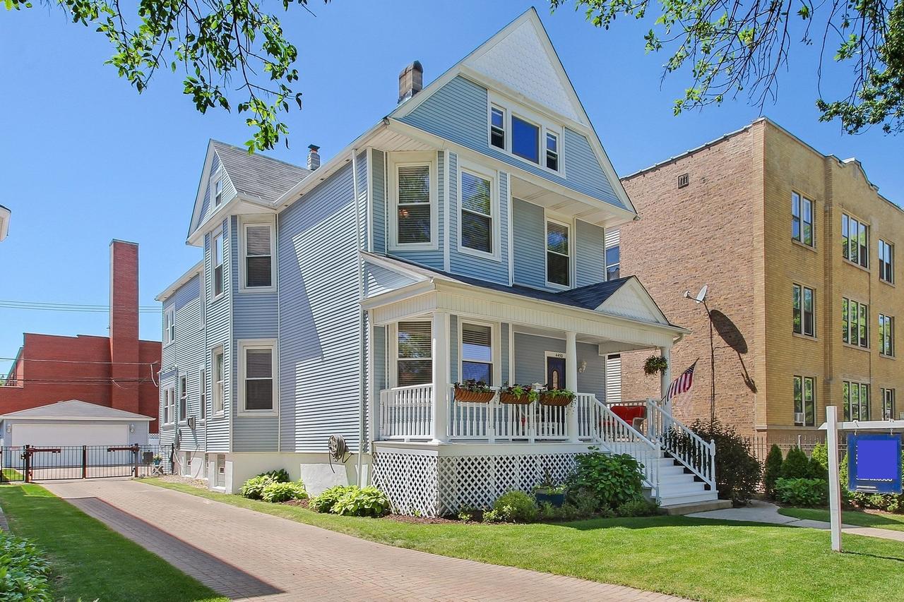 4450 N Kildare Ave., Chicago, IL 60630