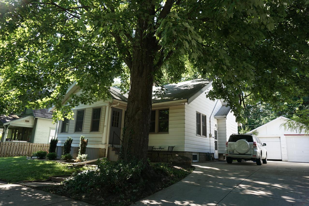 713 Arlington Ct., Champaign, IL 61820