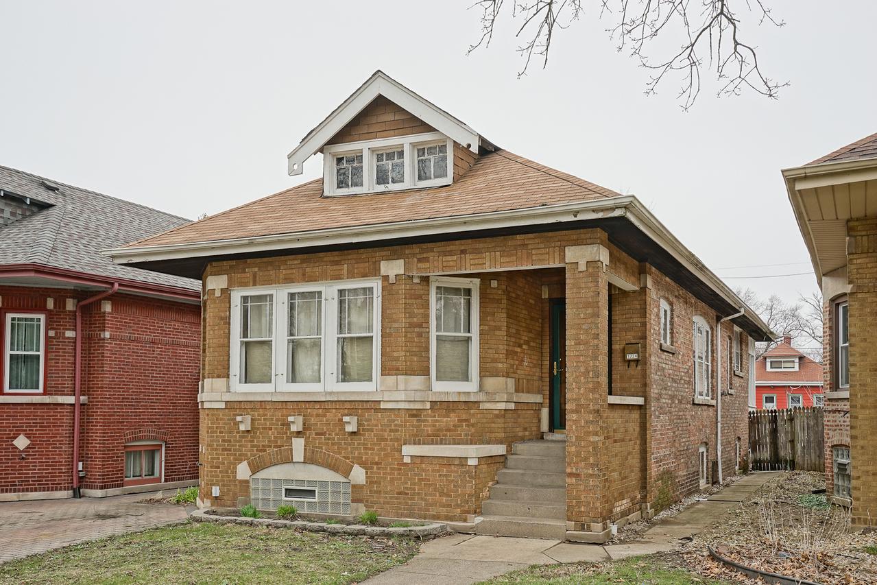 1724 W 107th St., Chicago, IL 60643