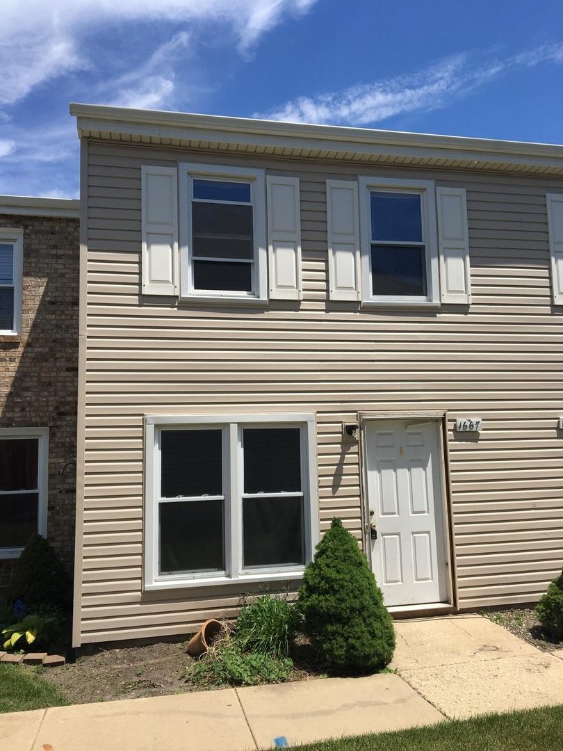 1667 Shamrock Ct., Aurora, IL 60505