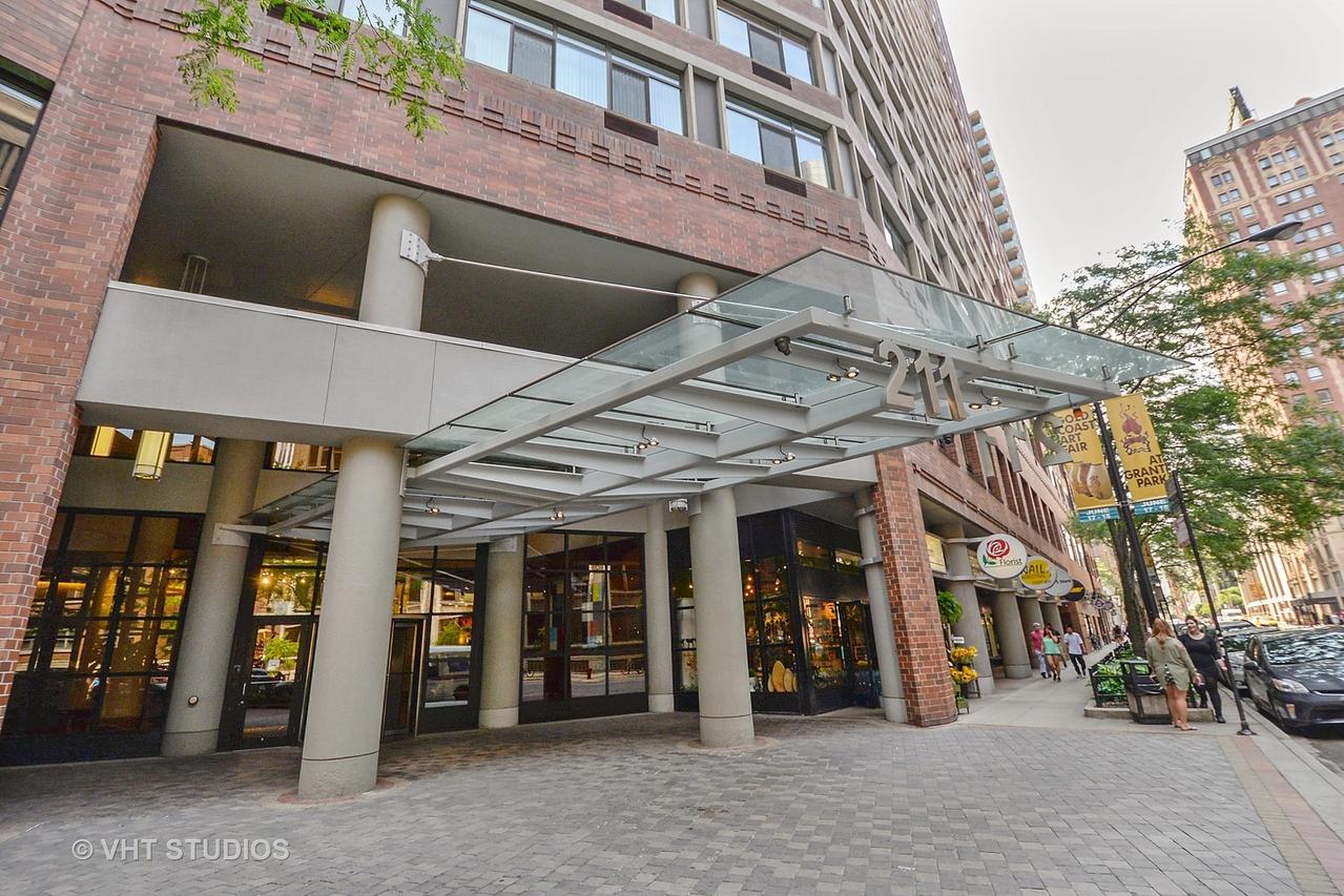 211 E Ohio St. #1020, Chicago, IL 60611