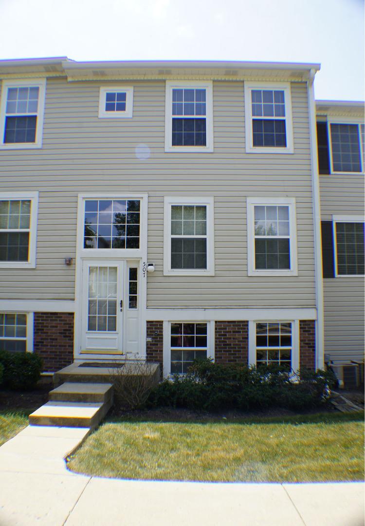 507 E Victoria Cir., North Aurora, IL 60542
