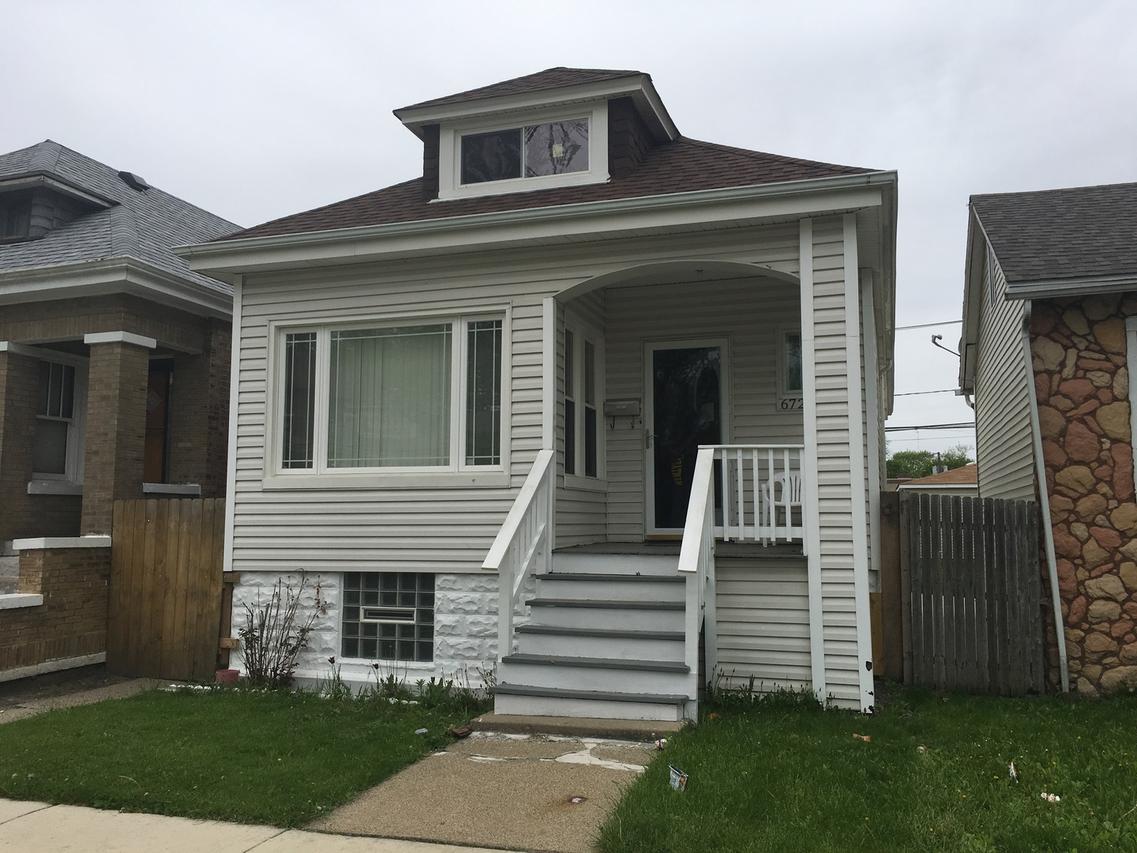6724 S Claremont Ave., Chicago, IL 60636
