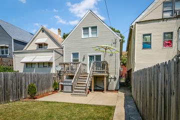 3250 N Drake Ave., Chicago, IL 60618