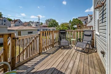 3250 N Drake Ave., Chicago, IL 60618