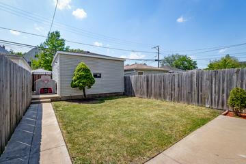 3250 N Drake Ave., Chicago, IL 60618