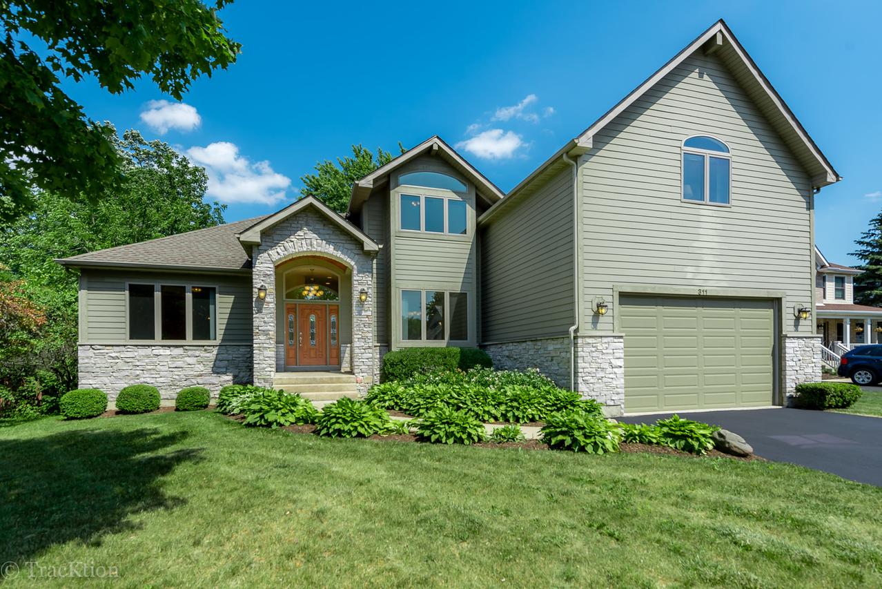 311 Belle Ct., Grayslake, IL 60030