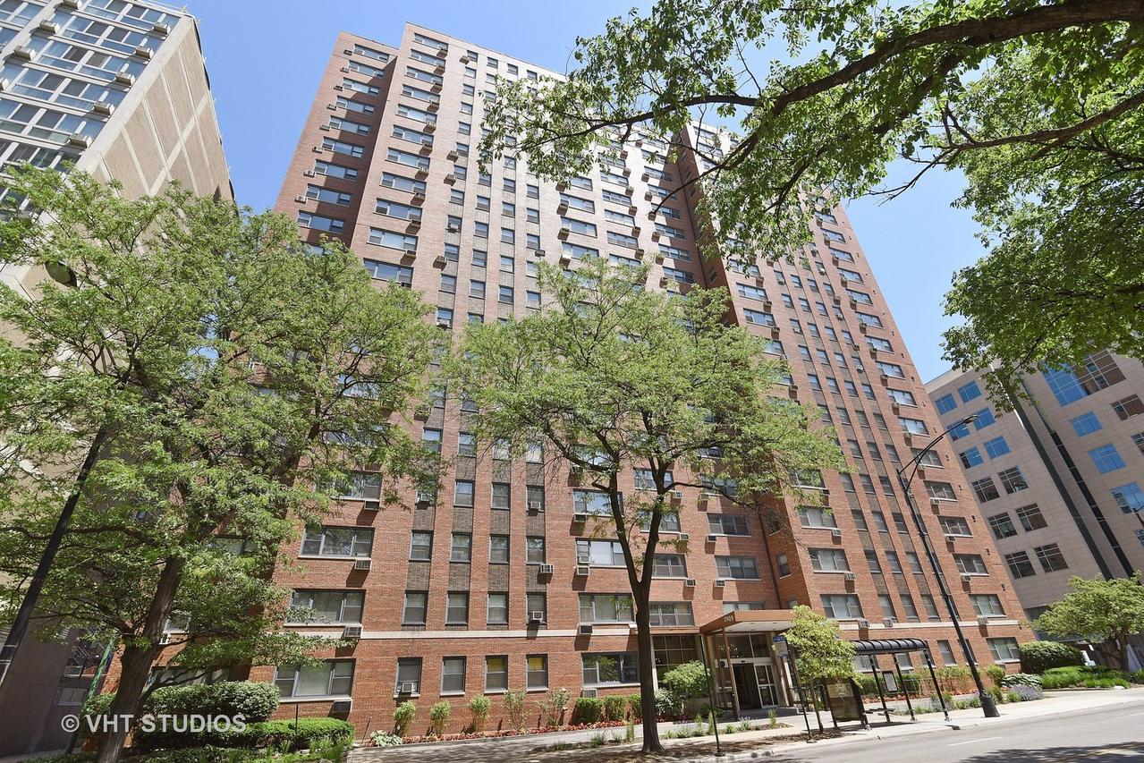 2909 N Sheridan Rd. #610, Chicago, IL 60657