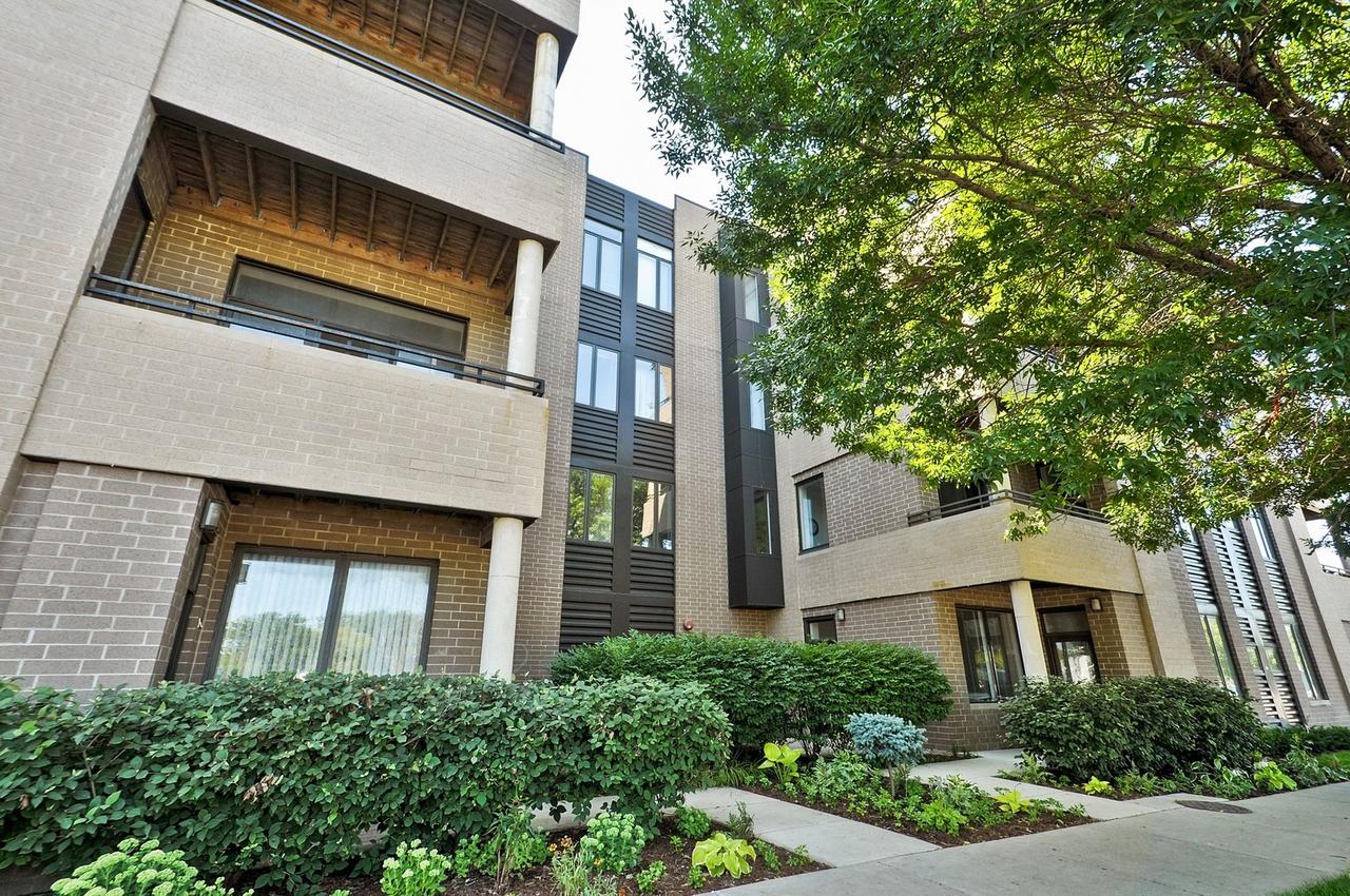 2409 W Catalpa Ave. #304, Chicago, IL 60625