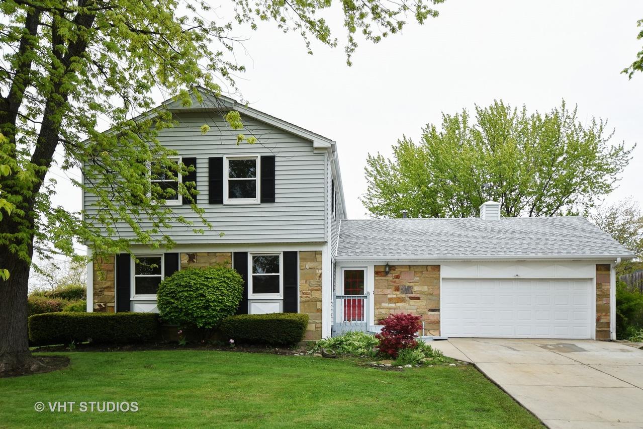 1132 Whitehall Dr., Buffalo Grove, IL 60089