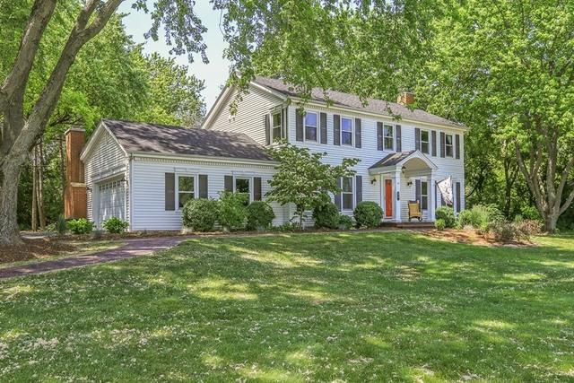 86 Flint Dr., Lake Barrington, IL 60010