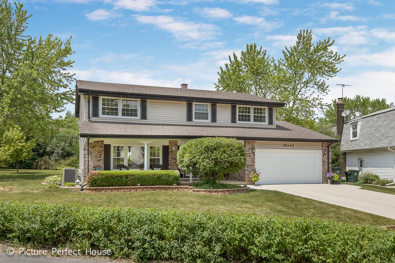 9S142 Portsmouth Ct., Darien, IL 60561