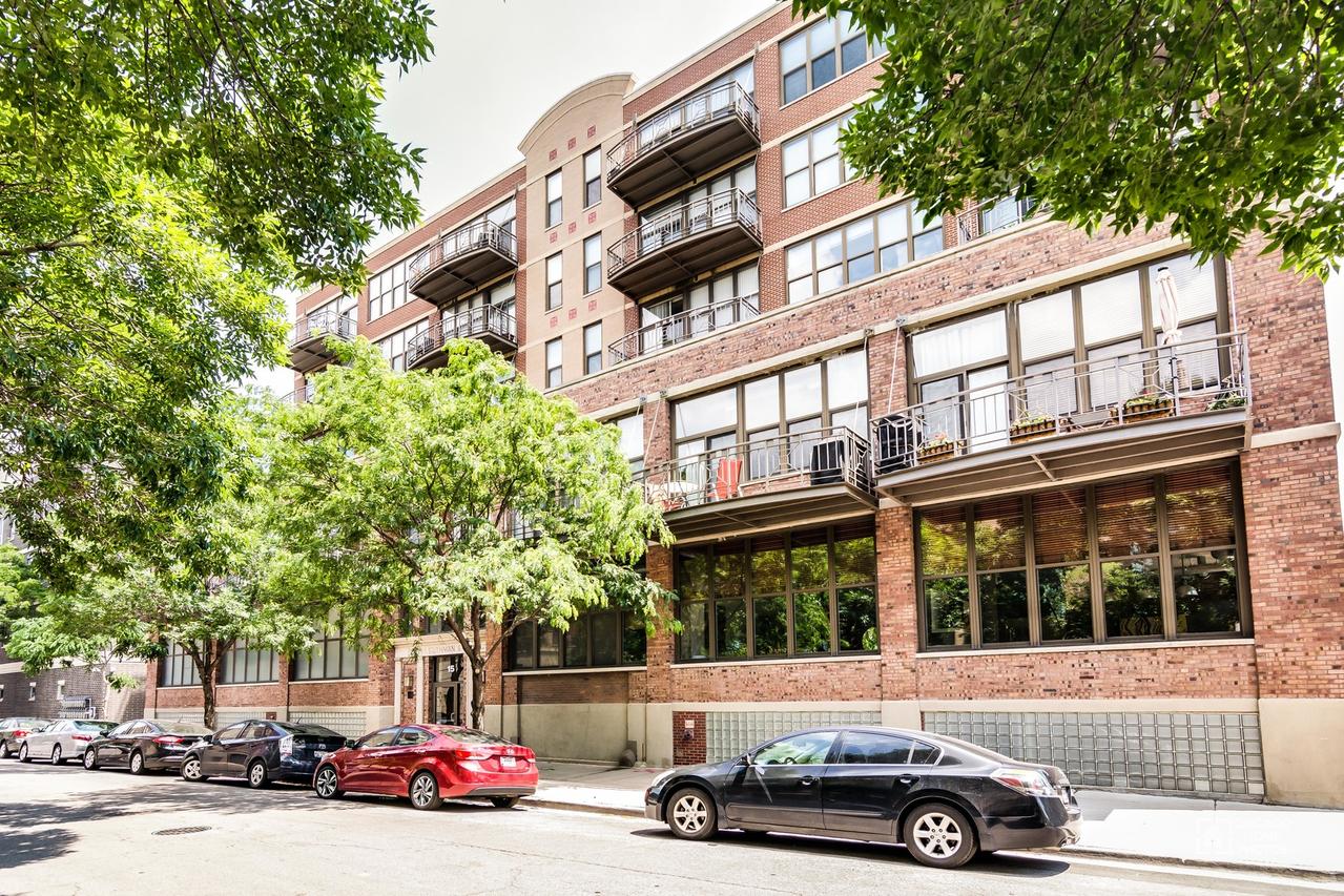 15 S Throop St. #208, Chicago, IL 60607