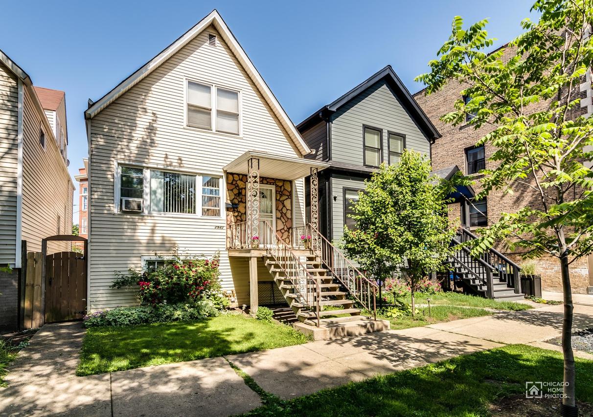 2942 N Seeley Ave., Chicago, IL 60618